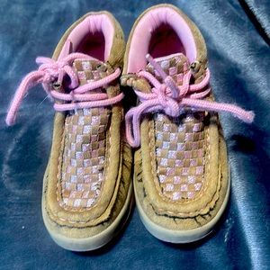 Good condition only worn a few times light up